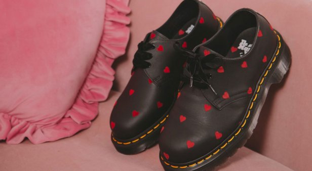 Dr. Martens x Lazy Oaf Heart Bag - Lazy Oaf x Dr. Martens