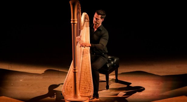Sexy strings – world-renowned harpist Xavier de Maistre comes to QPAC