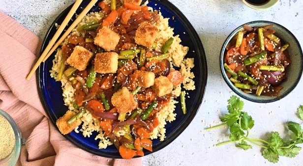 Eat Veggie Kitchen delivers fresh plant-based meals to your doorstep