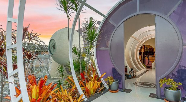 Live out your futuristic dreams with this totally extra Bubble House