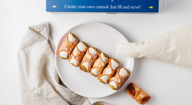 Design and devour – order Cannoleria&#8217;s delicious DIY cannoli kits from Melbourne to your home