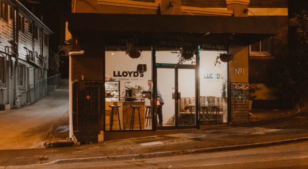 Lloyd&#8217;s General Store