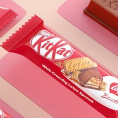 Run, don&#8217;t walk, chocoholics – KitKat with Lotus Biscoff has been released into the wild