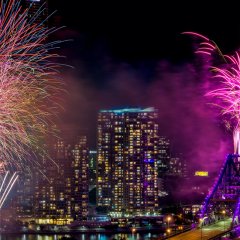 Where to eat, drink and get the best view for this year&#8217;s Riverfire