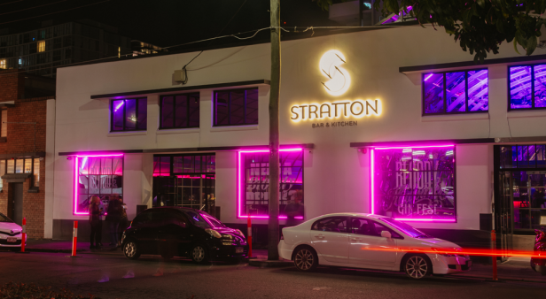 Stratton Bar &#038; Kitchen