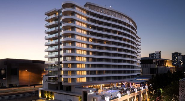 Degustation dinners, pool-deck hangs and lazy days – check-in for cheeky staycay at Rydges South Bank
