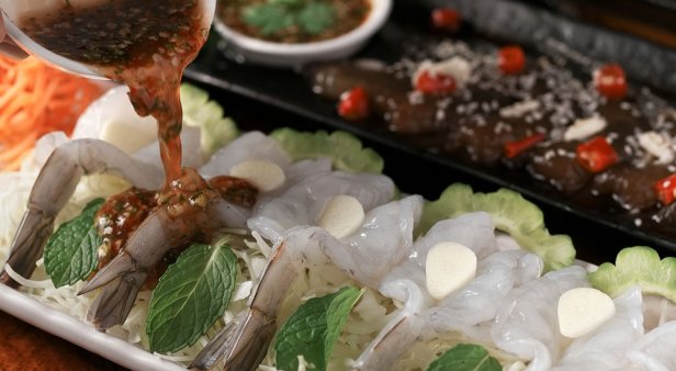 Fortitude Valley&#8217;s Full Moon Restaurant &amp; Bar is hosting a splash of a Thai New Year party