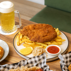 Schnitzels, snags and strudel star at Bavarian Sizzle, Coorparoo&#8217;s German-inspired eatery